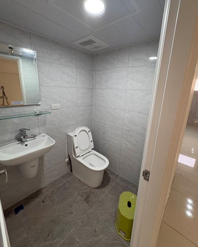 屏東老屋翻新, 屏東舊屋翻新, 屏東舊屋修繕, 屏東貼地磚, 屏東貼磁磚, 屏東磁磚工程, 屏東地磚修改, 屏東打除工程, 屏東地磚修補, 
                        屏東磁磚修補, 屏東廁所翻新, 屏東浴室整修, 屏東貼壁磚, 屏東門面翻新, 屏東老屋拉皮