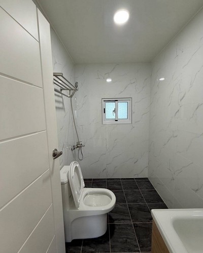 屏東新埤鄉老屋翻新整修, 屏東新埤鄉打除工程, 屏東新埤鄉防水工程, 屏東新埤鄉水電工程, 屏東新埤鄉鐵皮工程, 屏東新埤鄉浴室翻新, 屏東新埤鄉廁所整修, 屏東新埤鄉磁磚翻新, 屏東新埤鄉樓梯翻新, 屏東新埤鄉樓梯扶手, 屏東新埤鄉油漆工程, 屏東新埤鄉廚房翻新, 屏東新埤鄉系統櫃設備, 屏東新埤鄉鋁門窗工程