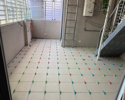 屏東頂樓地磚翻新, 屏東磁磚工程, 屏東貼壁地磚, 屏東貼磁磚, 屏東貼地磚, 屏東貼壁磚, 屏東磁磚修補, 屏東打除工程, 屏東貼地磚, 屏東地磚修改, 屏東地磚修補, 屏東磁磚修補